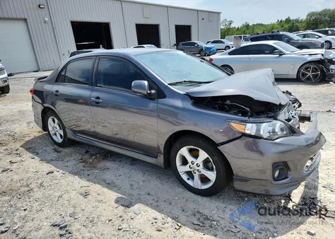 2013 Toyota Corolla Base z USA, uszkodzony, nr VIN 5YFBU4EE9DP225201